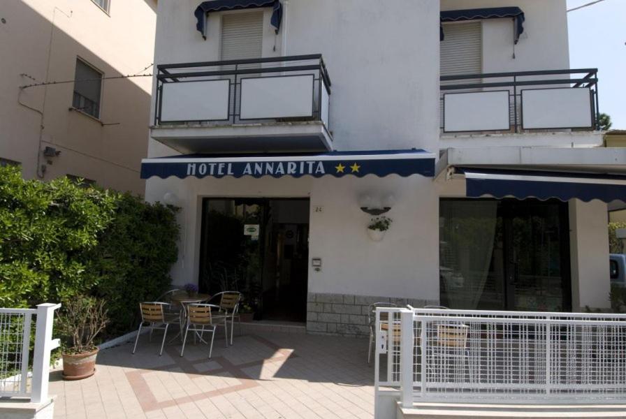 רימיני Hotel Annarita מראה חיצוני תמונה